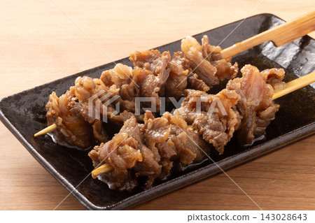 Beef tendon stew skewers Beef tendon stew skewers 143028643
