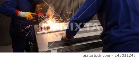 Welding 143031245