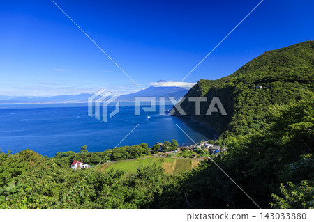 Mount Fuji in West Izu (Sparkling Hill) Mount Fuji in West Izu (Sparkling Hill) 143033880