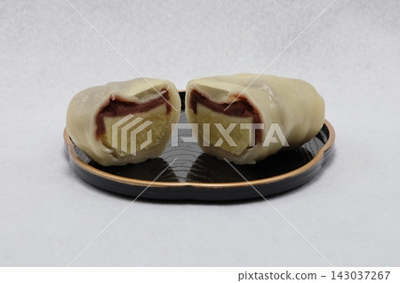 Kumamoto specialty "Ikinari Dango" 143037267