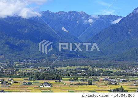 初秋的安曇野和北阿爾卑斯山 143045806