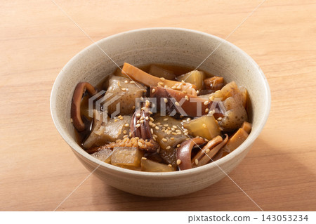 魷魚蒟蒻燉菜 魷魚蒟蒻燉菜 143053234