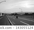 The main road running across the bridge and the sky 143055124