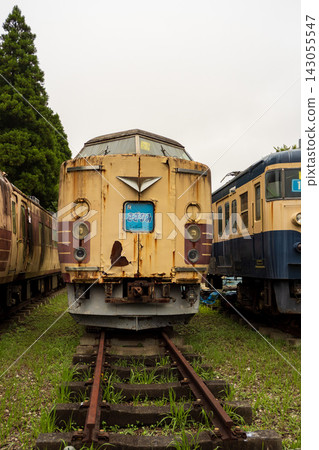 原國鐵183系列特快列車在伊澄波波山進行戶外展示。 原國鐵183系列特快列車在伊澄波波山進行戶外展示。 143055547