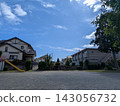 "Parks and blue skies in residential areas: everyday scenes of Japan that we want to protect." 143056732