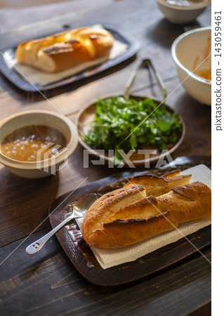 Making Banh Mi Making Banh Mi 143059461