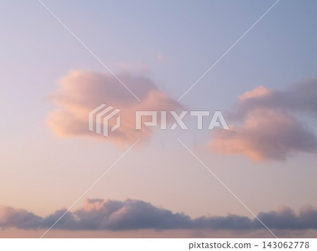 神秘的傍晚雲層 143062778