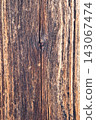 The texture of the wood grain and knots in the crossbars 143067474