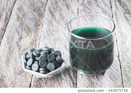 powder, tablets and infusion of spirulina powder, tablets and infusion of spirulina 143075736
