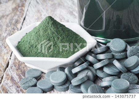 powder, tablets and infusion of spirulina powder, tablets and infusion of spirulina 143075737