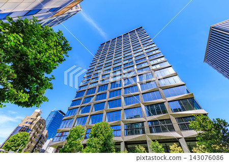 Tokyo, Minato Ward, Shiba urban landscape: Sumitomo Shiba Park Building Tokyo, Minato Ward, Shiba urban landscape: Sumitomo Shiba Park Building 143076086