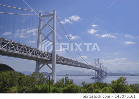 The Seto Ohashi Bridge and the blue sky on a sunny day The Seto Ohashi Bridge and the blue sky on a sunny day 143076161