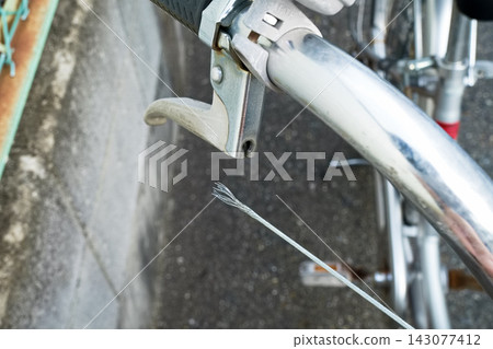 自行車煞車線斷了 自行車煞車線斷了 143077412