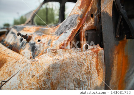 Front View of a Burnt Out Delivery Van with Rusty Hood Front View of a Burnt Out Delivery Van with Rusty Hood 143081733