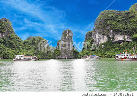 Ha Long Bay, a UNESCO World Heritage Site in northern Vietnam. Ha Long Bay, a UNESCO World Heritage Site in northern Vietnam. 143082651