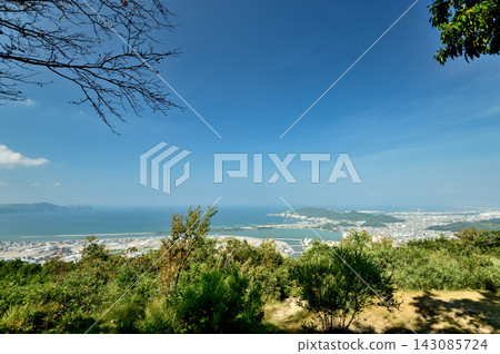 View from the summit of Mt. Nagusa [Wakayama City, Wakayama Prefecture] 143085724