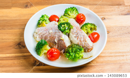 Akuapattsua of sea bream Akuapattsua of sea bream 143089653