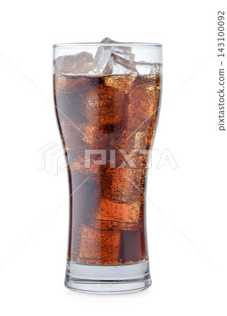 Studio product photograph of a tall glass filled with iced cola and ice cubes against a white background Studio product photograph of a tall glass filled with iced cola and ice cubes against a white background 143100092