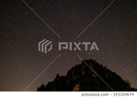 Oita Prefecture, Yabakei Gorge: A sky full of stars Oita Prefecture, Yabakei Gorge: A sky full of stars 143104674
