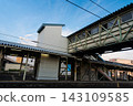 The connecting passageway and platform 3 at Atsuta Station 143109585