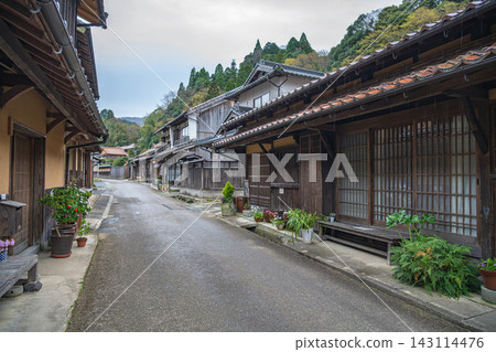 島根縣，石見銀礦：舊公路沿線的街景 143114476