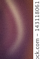 Abstract grainy background with a soft curved light beam in rose gold and dusty pink hues over a deep purple base, perfect for elegant and modern designs 143118061
