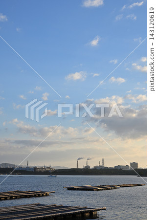 瀨戶內海沿岸風光和秋日天空 瀨戶內海沿岸風光和秋日天空 143120619