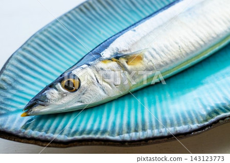 新鮮的太平洋秋刀魚 新鮮的太平洋秋刀魚 143123773