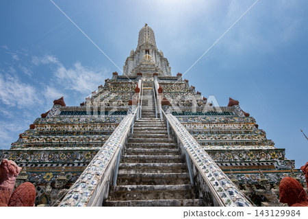 Wat Arun (Temple of Dawn) Bangkok, Thailand 143129984
