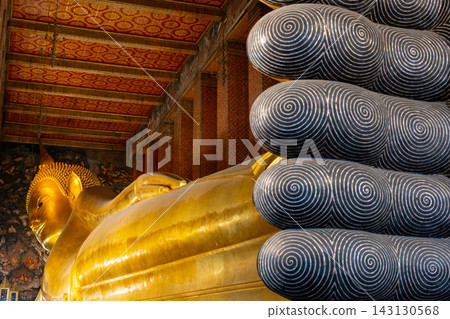 Wat Pho (Temple of the Reclining Buddha), Bangkok, Thailand Wat Pho (Temple of the Reclining Buddha), Bangkok, Thailand 143130568