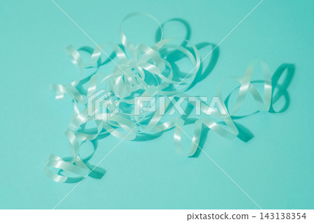 綠色背景和絲帶圖案 綠色背景和絲帶圖案 143138354