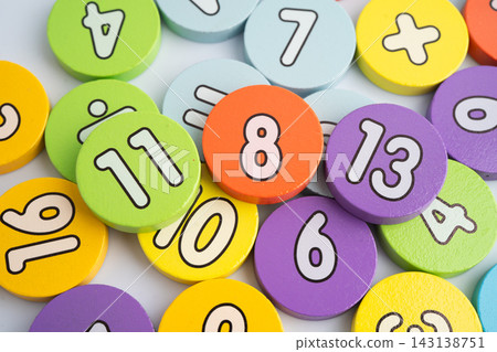 Number wood block cubes for learning Mathematic, education math. Number wood block cubes for learning Mathematic, education math. 143138751