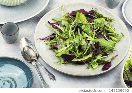 Organic Mixed Leaf Salad with Fresh Baby Greens Organic Mixed Leaf Salad with Fresh Baby Greens 143139990