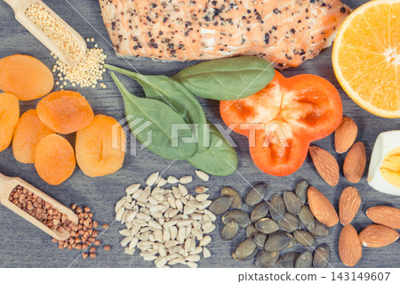 Nutritious products and ingredients containing differents vitamins or minerals for healthy hair Nutritious products and ingredients containing differents vitamins or minerals for healthy hair 143149607