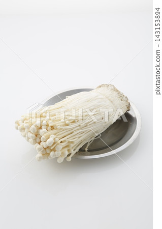 鋼板上的金針菇 鋼板上的金針菇 143153894