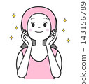 A woman who feels refreshed after washing her face. 143156789