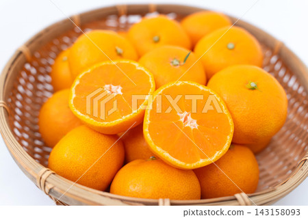 Mandarin orange Mandarin orange 143158093