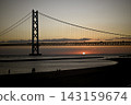 黃昏時的明石海峽大橋 黃昏時的明石海峽大橋 143159674