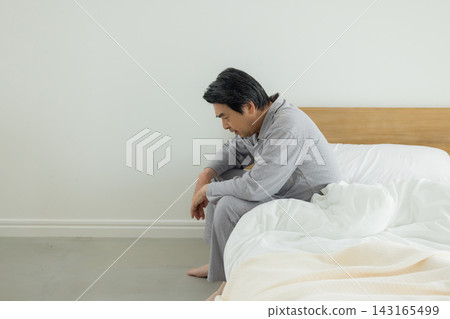 臥室裡的老人 143165499