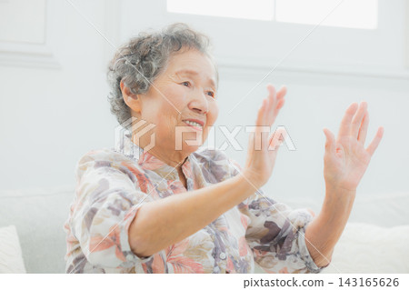 高級女性熱鬧 高級女性熱鬧 143165626