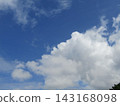 Blue sky and white clouds of Kemigawa beach 143168098