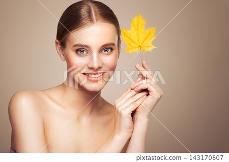 Autumn portrait of beautiful woman with clean fresh skin Autumn portrait of beautiful woman with clean fresh skin 143170807