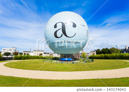 Ballon d Epernay tethered gas balloon in Epernay, France Ballon d Epernay tethered gas balloon in Epernay, France 143174043