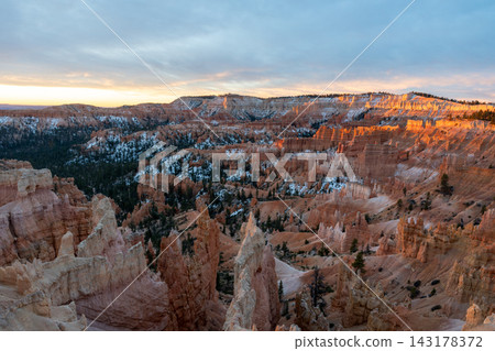 Stunning sunrise views of red rocks and hoodoos at Bryce Canyon National Park. Stunning sunrise views of red rocks and hoodoos at Bryce Canyon National Park. 143178372