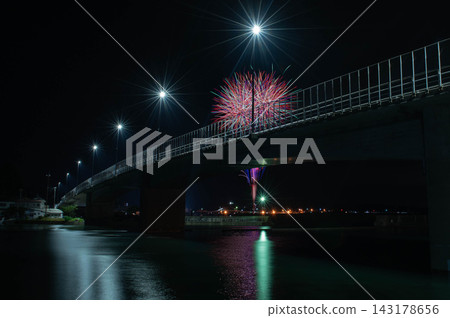 Futae Bridge and fireworks at the Futae Summer Festival Futae Bridge and fireworks at the Futae Summer Festival 143178656