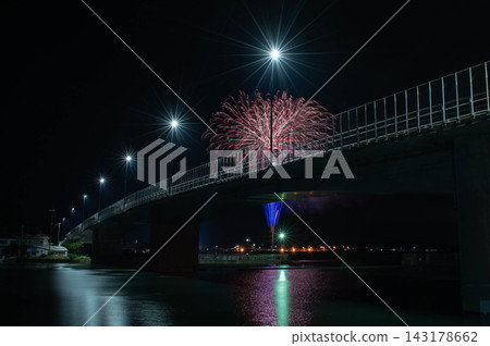 Futae Bridge and fireworks at the Futae Summer Festival Futae Bridge and fireworks at the Futae Summer Festival 143178662
