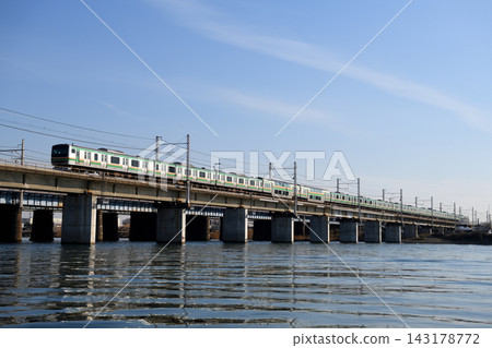 A Tokaido Main Line train crossing the Banyu River A Tokaido Main Line train crossing the Banyu River 143178772