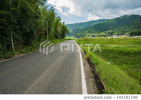 通往滋賀縣大津市一田町山村的道路 通往滋賀縣大津市一田町山村的道路 143181190