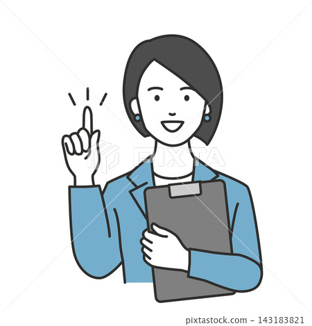 一位女商務人士手持寫字板,微笑著指著前方。 一位女商務人士手持寫字板,微笑著指著前方。 143183821