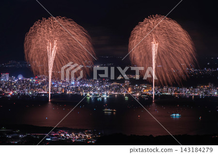 鹿兒島錦江灣夏夜煙火大會“星礦” 143184279